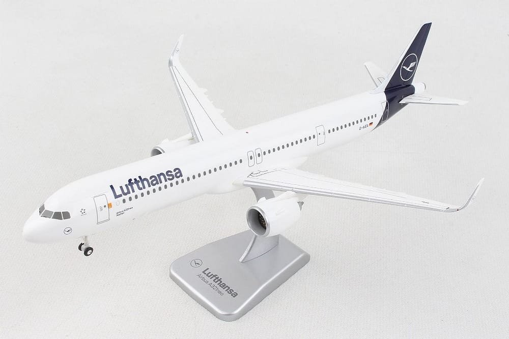 Avião Airbus D-AIEA Aachen A321neo