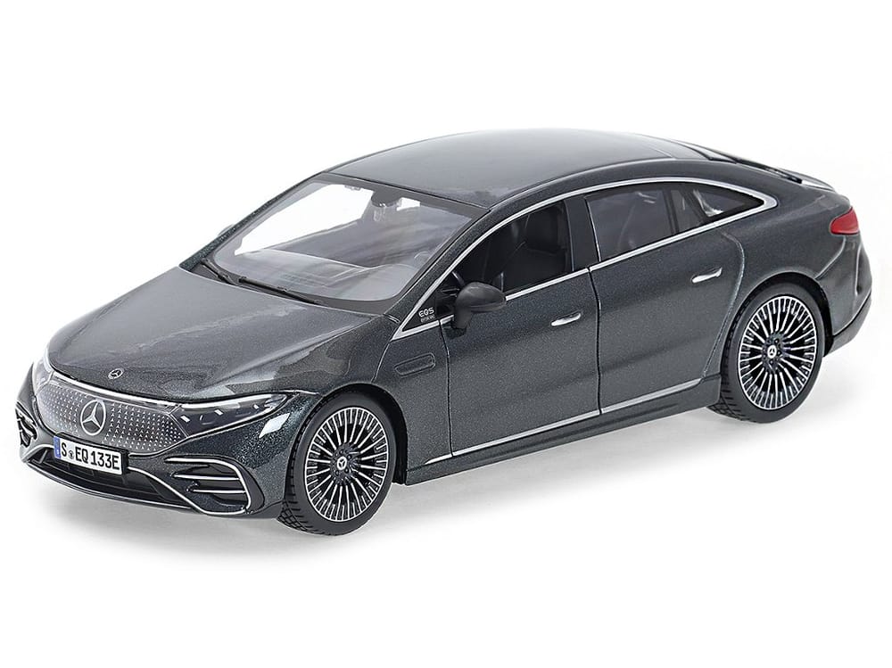 Mercedes Benz EQS