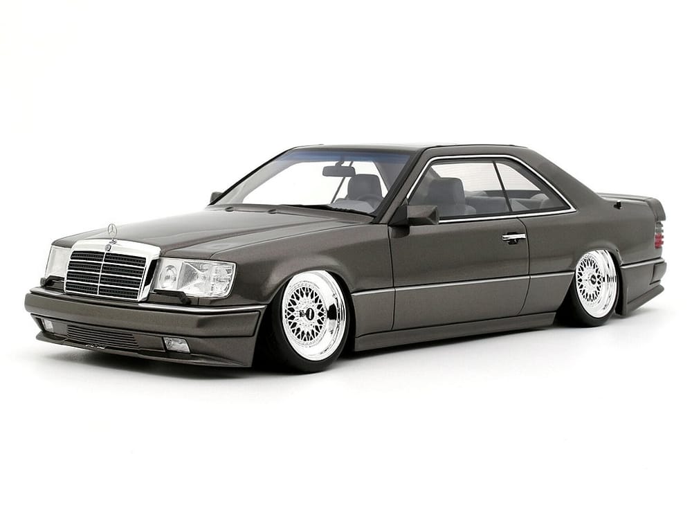 Mercedes-Benz C124 AMG Stance 2022
